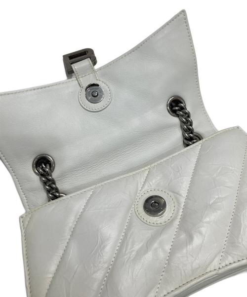 BALENCIAGA（バレンシアガ）BALENCIAGA (バレンシアガ) CRUSH CHAIN BAG　716351 ホワイトの古着・服飾アイテム