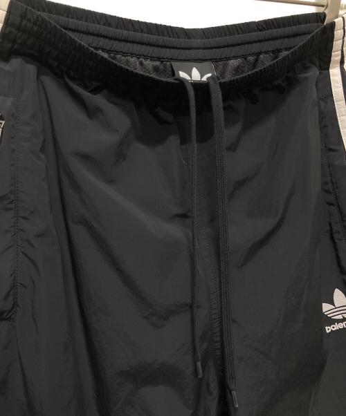 BALENCIAGA（バレンシアガ）BALENCIAGA (バレンシアガ) adidas (アディダス) 23SS ナイロントラックパンツ / コラボパンツ ブラック サイズ:34の古着・服飾アイテム