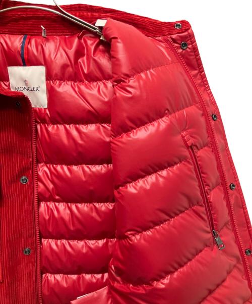 MONCLER（モンクレール）MONCLER (モンクレール) AMBROISIE GIUBBOTTO　K20911G00023 549UU レッド サイズ:3の古着・服飾アイテム