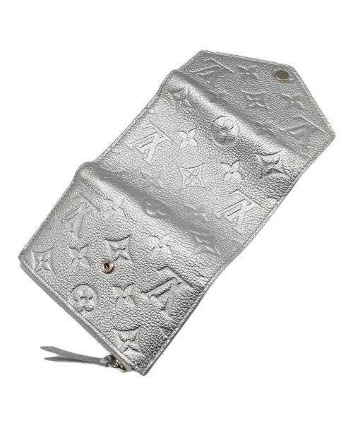LOUIS VUITTON（ルイ ヴィトン）LOUIS VUITTON (ルイ ヴィトン) ポルトフォイユ・ヴィクトリーヌ アンプラント シルバー サイズ:-の古着・服飾アイテム