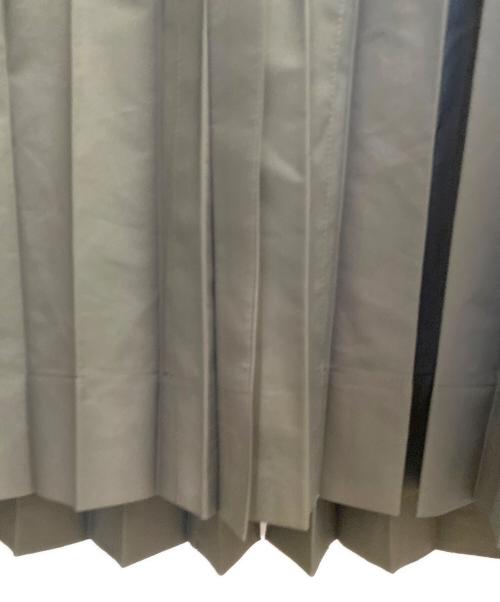 HOMME PLISSE ISSEY MIYAKE（オム プリッセ イッセイ ミヤケ）HOMME PLISSE ISSEY MIYAKE (オム プリッセ イッセイ ミヤケ) プリーツコート グレー サイズ:Freeの古着・服飾アイテム