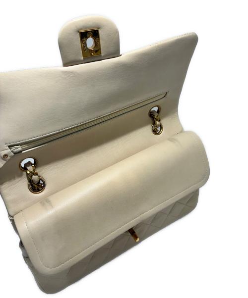 CHANEL（シャネル）CHANEL (シャネル) Classic Flap Matelassé 25 Chain Shoulder Bag/クラシックフラップ マトラッセ 25 ショルダーバッグ ベージュ サイズ:25の古着・服飾アイテム