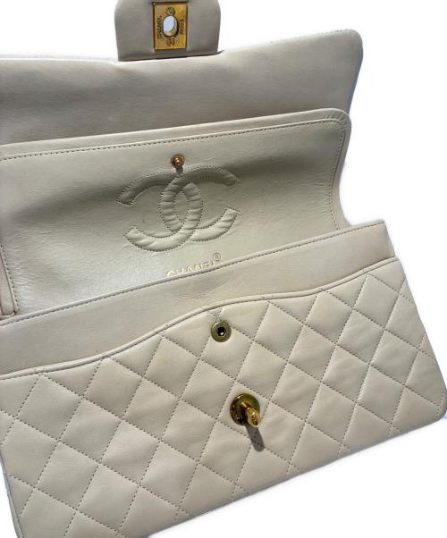 CHANEL（シャネル）CHANEL (シャネル) Classic Flap Matelassé 25 Chain Shoulder Bag/クラシックフラップ マトラッセ 25 ショルダーバッグ ベージュ サイズ:25の古着・服飾アイテム