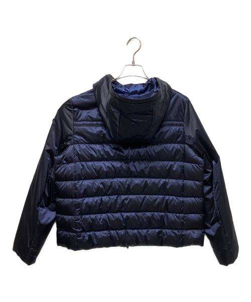 PRADA（プラダ）PRADA (プラダ) トライアングルプレートライトダウンジャケット ネイビー サイズ:48の古着・服飾アイテム
