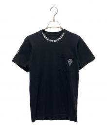 CHROME HEARTS（クロムハーツ）の古着「NECK LOGO プリントポケットTシャツ」｜ブラック