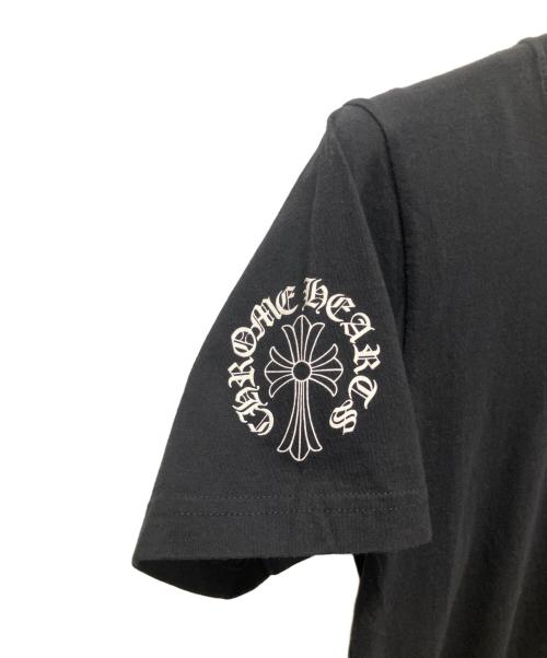 CHROME HEARTS（クロムハーツ）CHROME HEARTS (クロムハーツ) NECK LOGO プリントポケットTシャツ ブラック サイズ:XSの古着・服飾アイテム