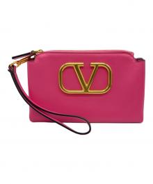 VALENTINO（ヴァレンティノ）の古着「金具ロゴクラッチバッグ」｜ピンク