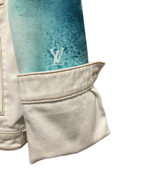 LOUIS VUITTON（ルイ ヴィトン）LOUIS VUITTON (ルイ ヴィトン) 23ss スプレーモノグラム デニムトラッカージャケット ホワイト×ブルー サイズ:46の古着・服飾アイテム
