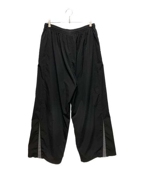 BALENCIAGA（バレンシアガ）BALENCIAGA (バレンシアガ) 25SS/トラックワイドナイロンパンツ/Tracksuit Pants 'Black/Elephant Grey' ブラック サイズ:Sの古着・服飾アイテム