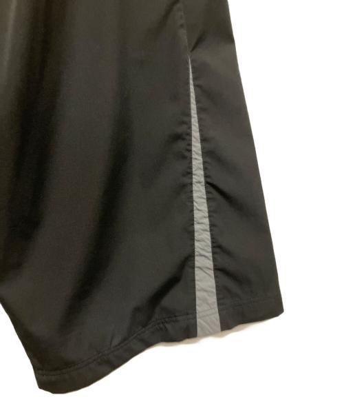 BALENCIAGA（バレンシアガ）BALENCIAGA (バレンシアガ) 25SS/トラックワイドナイロンパンツ/Tracksuit Pants 'Black/Elephant Grey' ブラック サイズ:Sの古着・服飾アイテム