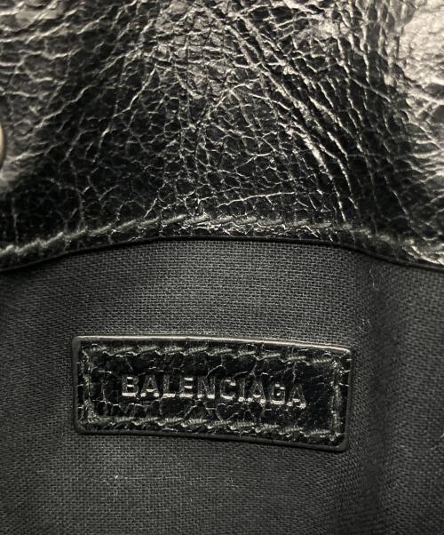 BALENCIAGA（バレンシアガ）BALENCIAGA (バレンシアガ) エクスプローラー ショルダーバッグ  ブラックの古着・服飾アイテム