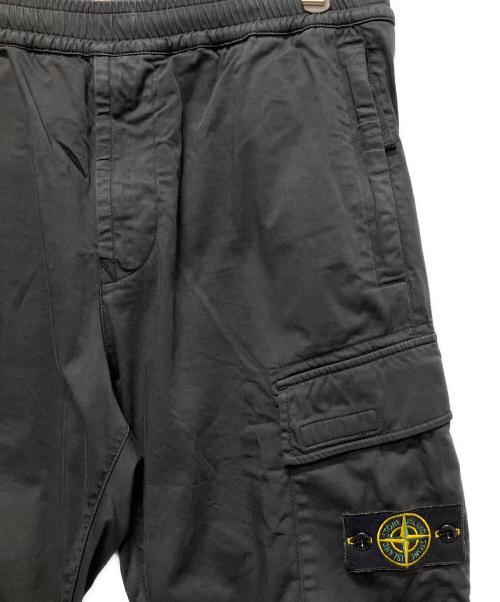 STONE ISLAND（ストーンアイランド）STONE ISLAND (ストーンアイランド) ロゴパッチカーゴパンツ ブラック サイズ:34の古着・服飾アイテム