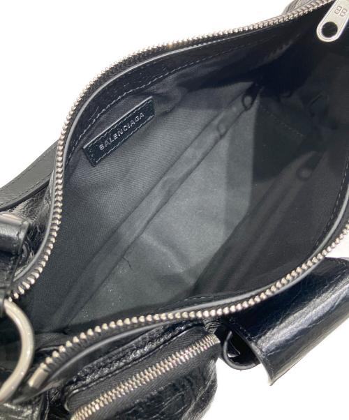 BALENCIAGA（バレンシアガ）BALENCIAGA (バレンシアガ) Superbusy/スーパービジー レザー マルチポケット スリングバッグ ブラックの古着・服飾アイテム