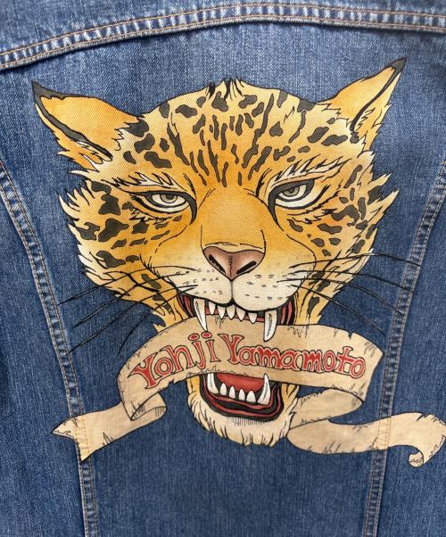 Yohji Yamamoto pour homme（ヨウジヤマモト プールオム）Yohji Yamamoto pour homme (ヨウジヤマモト プールオム) バックプリントデニムジャケット インディゴ サイズ:36の古着・服飾アイテム