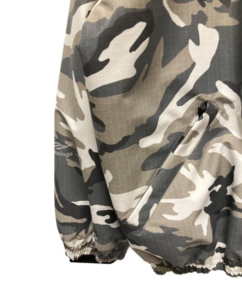 BALENCIAGA（バレンシアガ）BALENCIAGA (バレンシアガ) カモフラージュスキージャケット グレー サイズ:48の古着・服飾アイテム