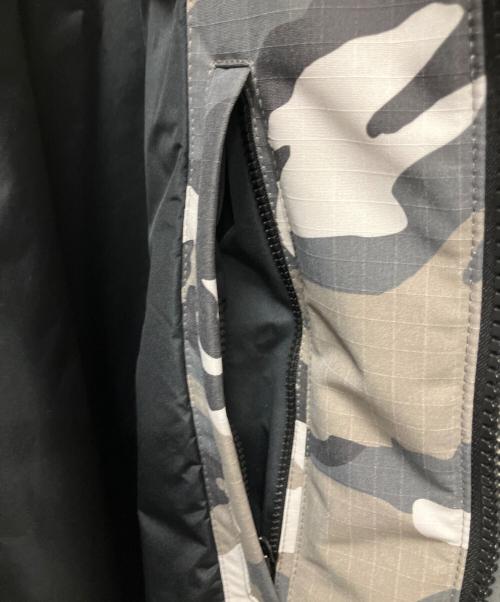 BALENCIAGA（バレンシアガ）BALENCIAGA (バレンシアガ) カモフラージュスキージャケット グレー サイズ:48の古着・服飾アイテム