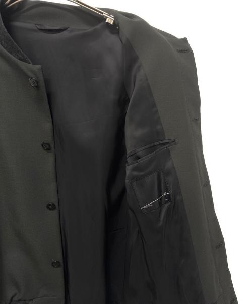 LAD MUSICIAN（ラッドミュージシャン）LAD MUSICIAN (ラッドミュージシャン) WOOL GABARDINE FLIGHT JACKET/ノーカラーウールジャケット カーキ サイズ:44の古着・服飾アイテム