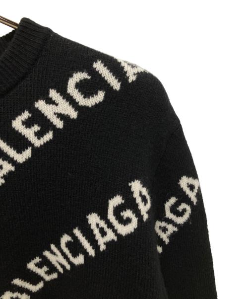 BALENCIAGA（バレンシアガ）BALENCIAGA (バレンシアガ) ALL OVER LOGO KNIT(オールオーバーロゴニット)/クルーネックセーター ブラック サイズ:Sの古着・服飾アイテム