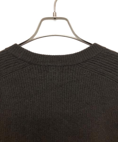 BATONER（バトナ―）BATONER (バトナ―) INNOCENT CASHMERE RIB CREW NECK ブラウン サイズ:4の古着・服飾アイテム