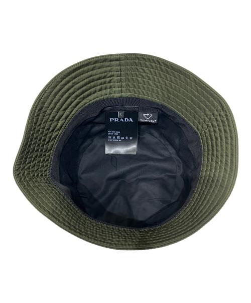 PRADA（プラダ）PRADA (プラダ) ロゴプレートデザイン ナイロンハット オリーブ サイズ:Lの古着・服飾アイテム