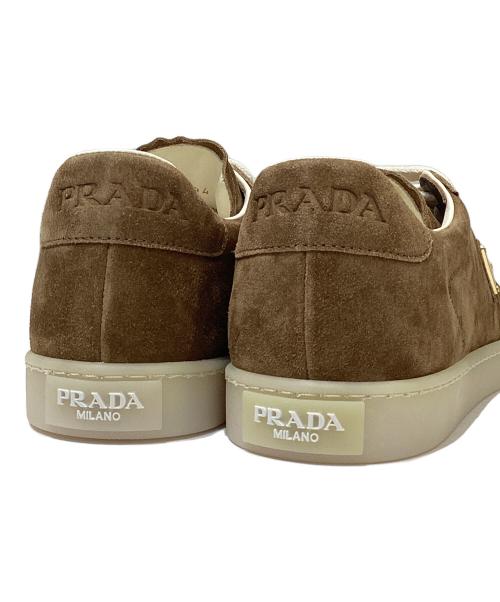 PRADA（プラダ）PRADA (プラダ) トライアングルロゴ スウェードスニーカー ブラウン サイズ:6 1/2の古着・服飾アイテム