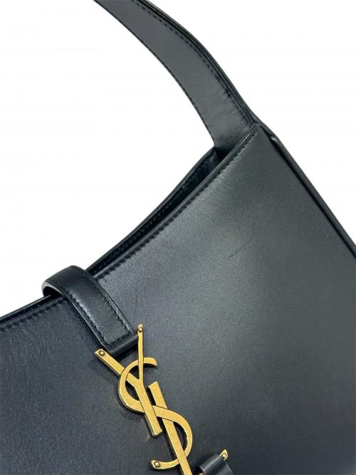Saint Laurent Paris（サンローランパリ）Saint Laurent Paris (サンローランパリ) ル・サンカセット ワンショルダーバッグ/ホーボーバッグ/YSL金具 ブラック サイズ:-の古着・服飾アイテム