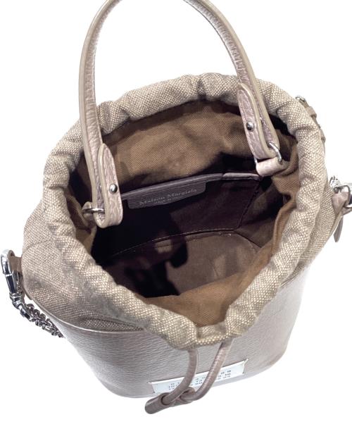 Maison Margiela（メゾンマルジェラ）Maison Margiela (メゾンマルジェラ) 5AC バケットバッグ ベージュの古着・服飾アイテム