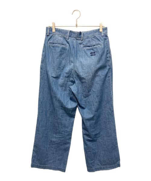 MIU MIU（ミュウミュウ）MIU MIU (ミュウミュウ) ロゴ刺繍 シャンブレーデニムパンツ ブルー サイズ:42の古着・服飾アイテム