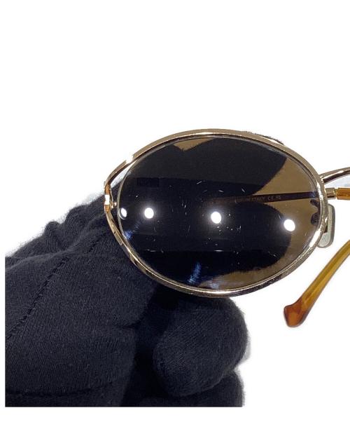 MIU MIU（ミュウミュウ）MIU MIU (ミュウミュウ) サイドロゴ サングラス ゴールド サイズ:55☐20-130の古着・服飾アイテム