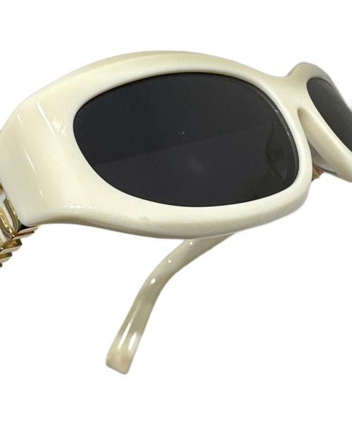 MIU MIU（ミュウミュウ）MIU MIU (ミュウミュウ) サイドロゴサングラス ホワイト サイズ:59□17の古着・服飾アイテム