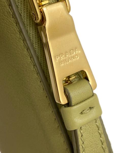 PRADA（プラダ）PRADA (プラダ) ショルダーレザーポーチ オリーブグリーンの古着・服飾アイテム