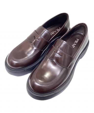 PRADA ダークブラウン ローファー 中古・古着通販】PRADA (プラダ) ブラッシュドレザーローファー