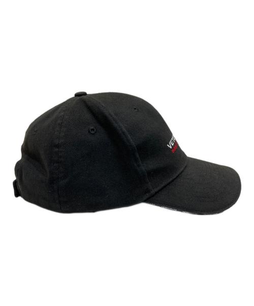 VETEMENTS（ヴェトモン）VETEMENTS (ヴェトモン) HAUTE COUTURE CAP(オートクチュールキャップ) ブラック サイズ:-の古着・服飾アイテム