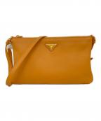 PRADAプラダ）の古着「Prada Triangle Logo Shoulder Bag」｜オレンジ