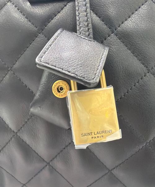 Saint Laurent Paris（サンローランパリ）Saint Laurent Paris (サンローランパリ) カサンドラ キルティングジャイアントトラベルバッグ ブラックの古着・服飾アイテム