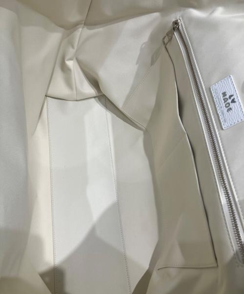 LOUIS VUITTON（ルイ ヴィトン）LOUIS VUITTON (ルイ ヴィトン) HUMAN MADE (ヒューマンメイド) 2WAYショルダーバッグ ホワイト サイズ:-の古着・服飾アイテム