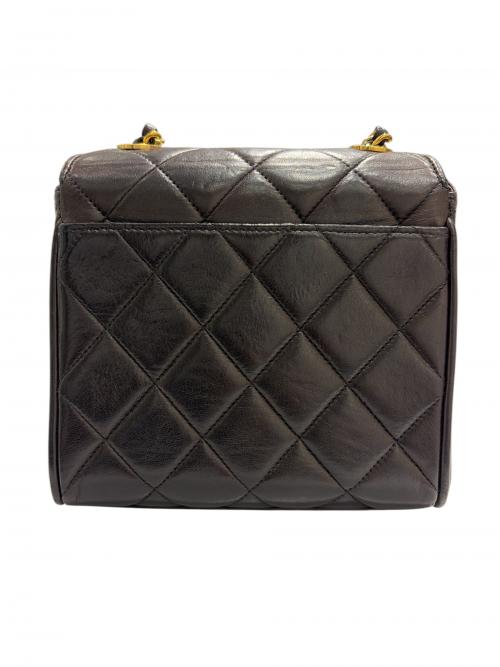 CHANEL（シャネル）CHANEL (シャネル) ミニマトラッセ ショルダーバッグ ブラック サイズ:ミニの古着・服飾アイテム