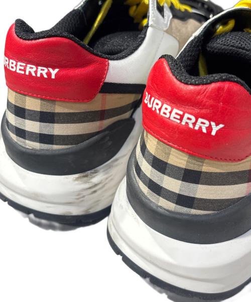 BURBERRY（バーバリー）BURBERRY (バーバリー) LOW TOP SNEAKER/ヴィンテージチェックスニーカー ホワイト×ブラック サイズ:44の古着・服飾アイテム