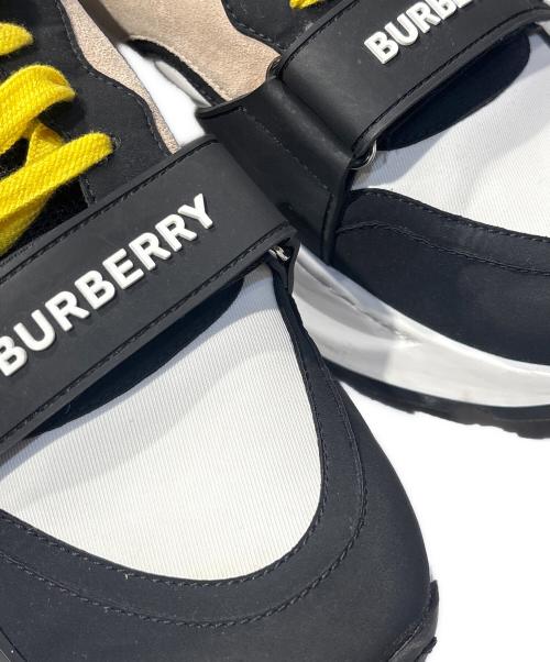 BURBERRY（バーバリー）BURBERRY (バーバリー) LOW TOP SNEAKER/ヴィンテージチェックスニーカー ホワイト×ブラック サイズ:44の古着・服飾アイテム
