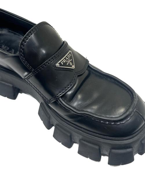 PRADA（プラダ）PRADA (プラダ) モノリスレザーローファー 2DE129 ブラック サイズ:9の古着・服飾アイテム