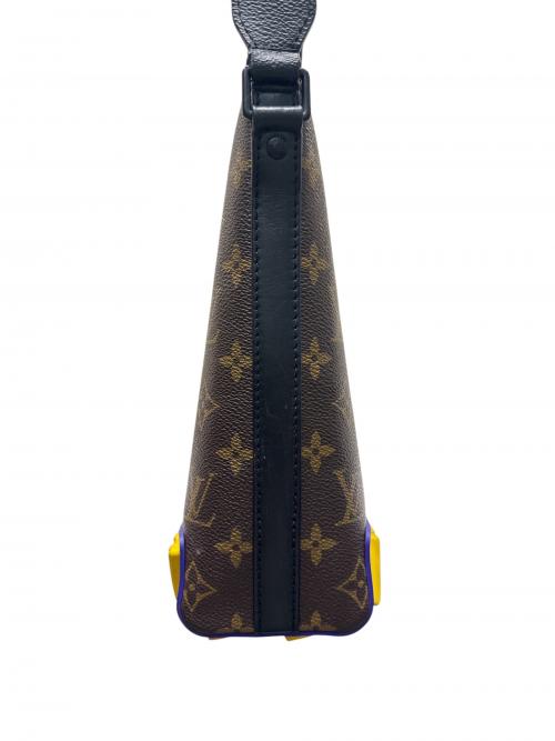 LOUIS VUITTON（ルイ ヴィトン）LOUIS VUITTON (ルイ ヴィトン) クルーザー M57966 ブラウン サイズ:-の古着・服飾アイテム