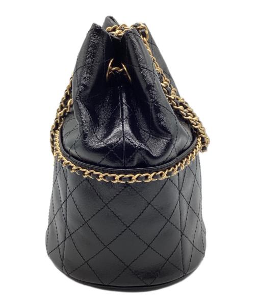 CHANEL（シャネル）CHANEL (シャネル) ミニバケットバッグ/ショルダーバッグ ブラック サイズ:MINI/ミニの古着・服飾アイテム
