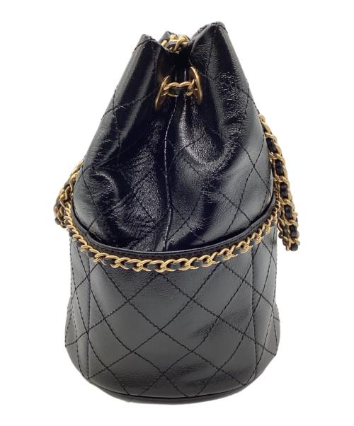 CHANEL（シャネル）CHANEL (シャネル) ミニバケットバッグ/ショルダーバッグ ブラック サイズ:MINI/ミニの古着・服飾アイテム