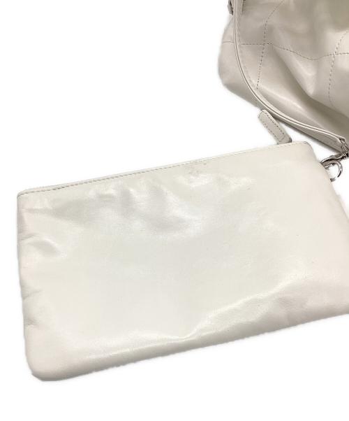 CHANEL（シャネル）CHANEL (シャネル) CHANEL22スモール ホワイト サイズ:スモール/SMALLの古着・服飾アイテム