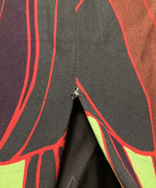 DRIES VAN NOTEN（ドリスヴァンノッテン）DRIES VAN NOTEN (ドリスヴァンノッテン) フラワー総柄スカート グリーン サイズ:38の古着・服飾アイテム