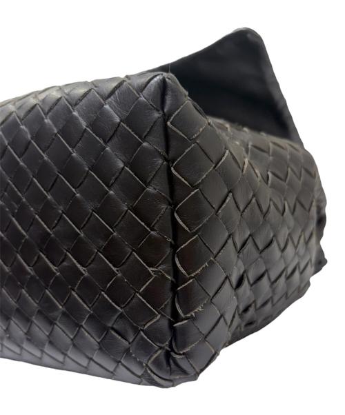 BOTTEGA VENETA（ボッテガベネタ）BOTTEGA VENETA (ボッテガベネタ) イントレチャートショルダーバッグ ブラウンの古着・服飾アイテム