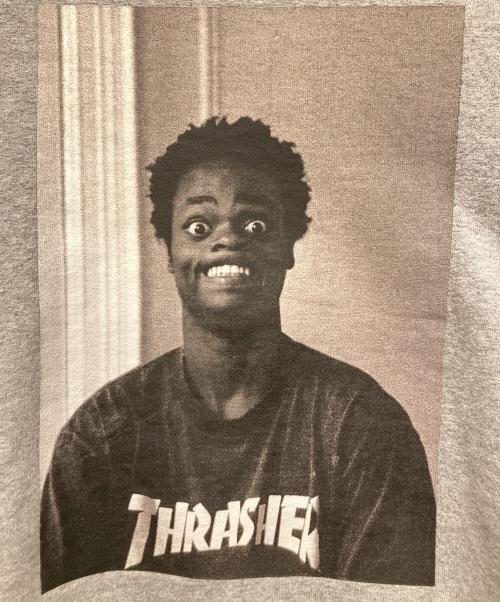 SUPREME（シュプリーム）SUPREME (シュプリーム) THRASHER (スラッシャー) クルーネック スウェットシャツ ライトグレー サイズ:Sの古着・服飾アイテム
