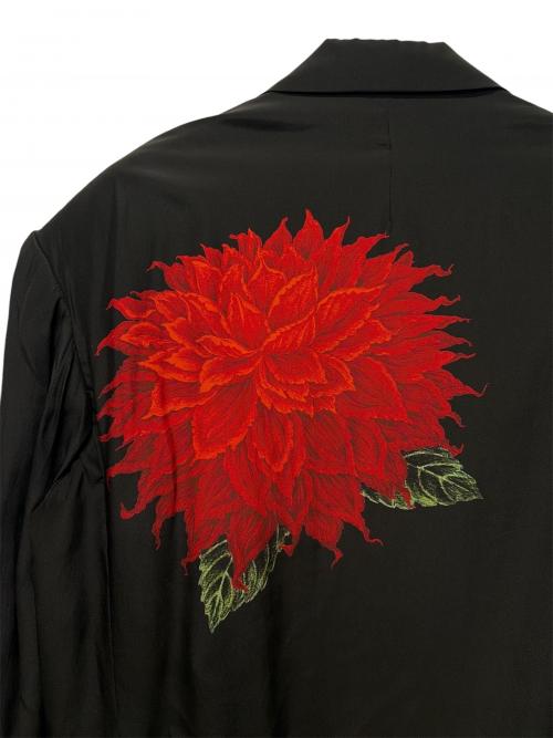 Yohji Yamamoto pour homme（ヨウジヤマモト プールオム）Yohji Yamamoto pour homme (ヨウジヤマモト プールオム) 22ss ダリア柄ベルト付きシルクジャケット ブラック サイズ:2の古着・服飾アイテム