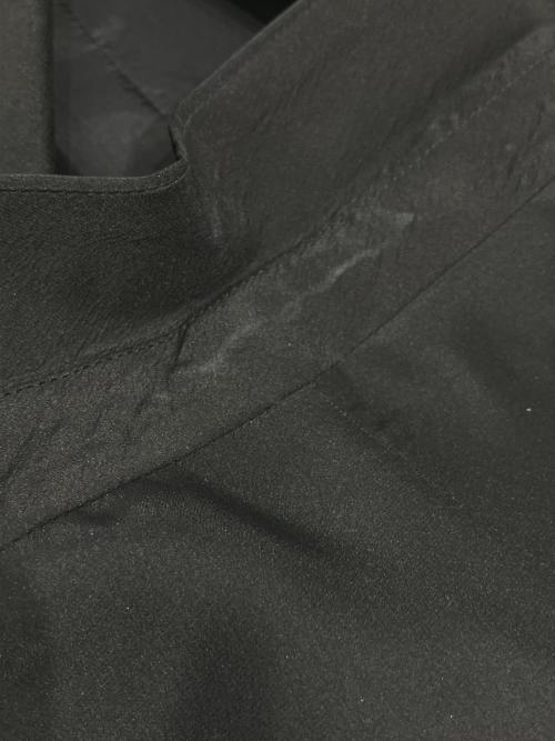 Yohji Yamamoto pour homme（ヨウジヤマモト プールオム）Yohji Yamamoto pour homme (ヨウジヤマモト プールオム) 22ss ダリア柄ベルト付きシルクジャケット ブラック サイズ:2の古着・服飾アイテム
