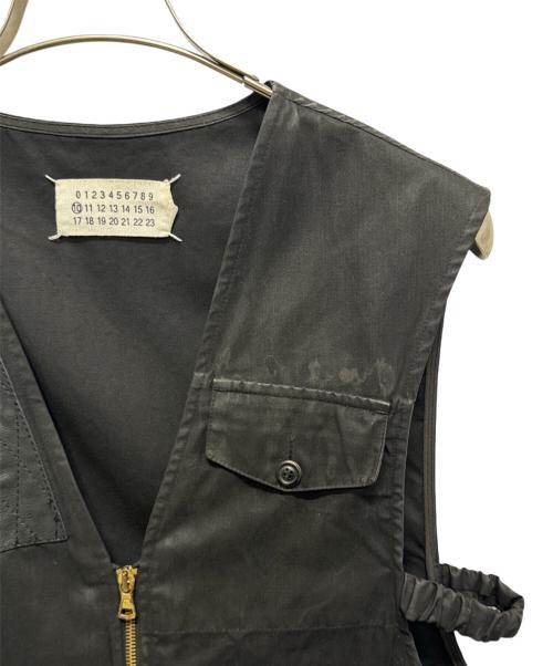 Maison Margiela（メゾンマルジェラ）Maison Margiela (メゾンマルジェラ) ワックスコーティング ハンティングベスト ブラック サイズ:46の古着・服飾アイテム